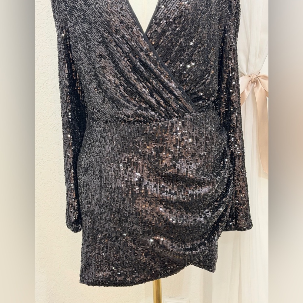 NEW Generation Love “Miley” Black Sequin Mini Dress size small - Retails $385 - Picture 5 of 10